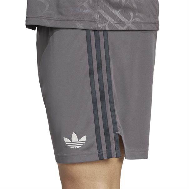 ADIDAS IY1762 REAL MADRID CF 3E VOETBALBROEKJE 2024-2025