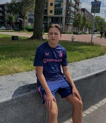 Feyenoord Teamwear – Iconisch rood-wit, verkrijgbaar bij Sportcentrum Dordrecht