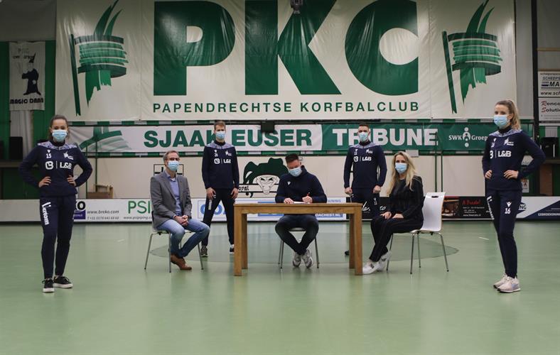 PKC/Vertom verlengt sponsorcontract Sportcentrum Dordrecht