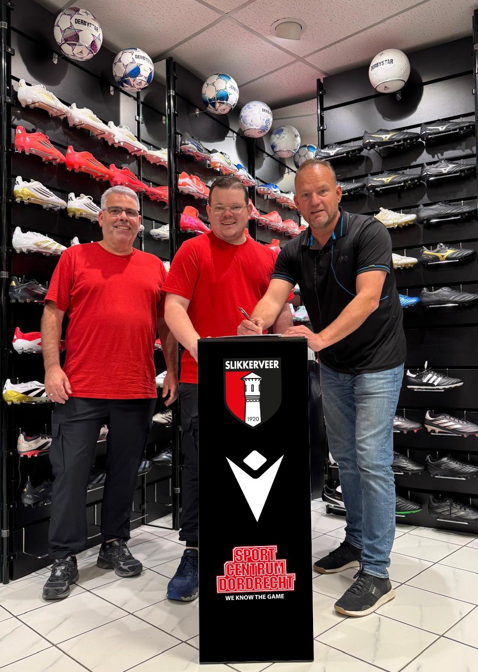 Sportcentrum Dordrecht en SV Slikkerveer verlengen succesvolle samenwerking tot 2032