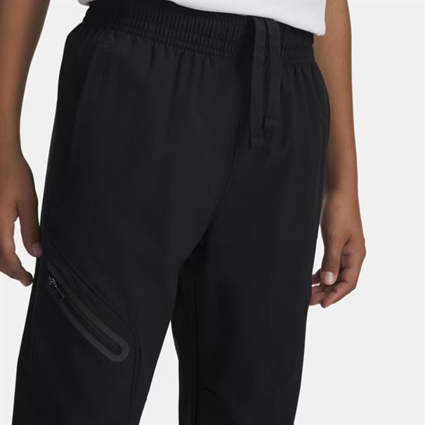 UNDER ARMOUR 6003747 UNSTOPPABLE WOVEN TRAININGSBROEK KINDEREN